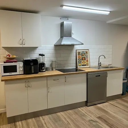 Проживання в сім'ї Habitaciones Bilbao Більбао